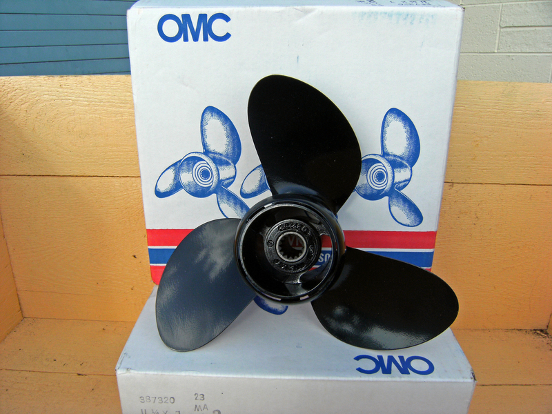 OMC Propeller 387320 11.25 Inches x 7 inches