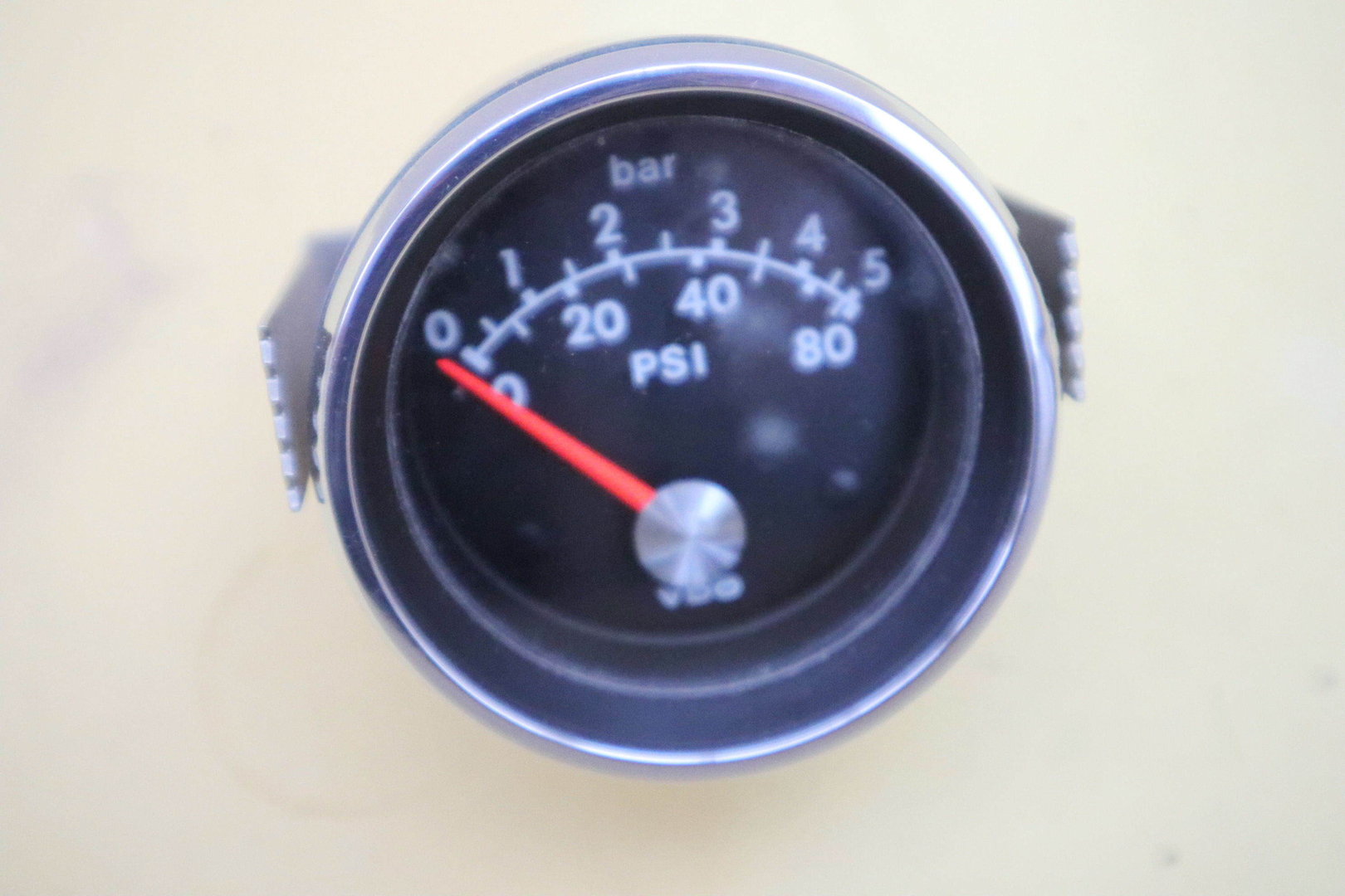 VDO - 24 volt Oil pressure gauge- 352.471/0001/001