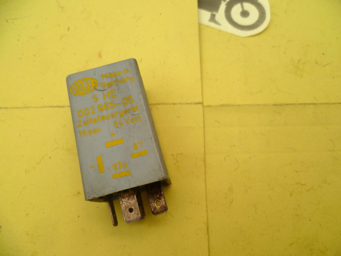 Eberspacher relay 24 volt 5HE002965-05